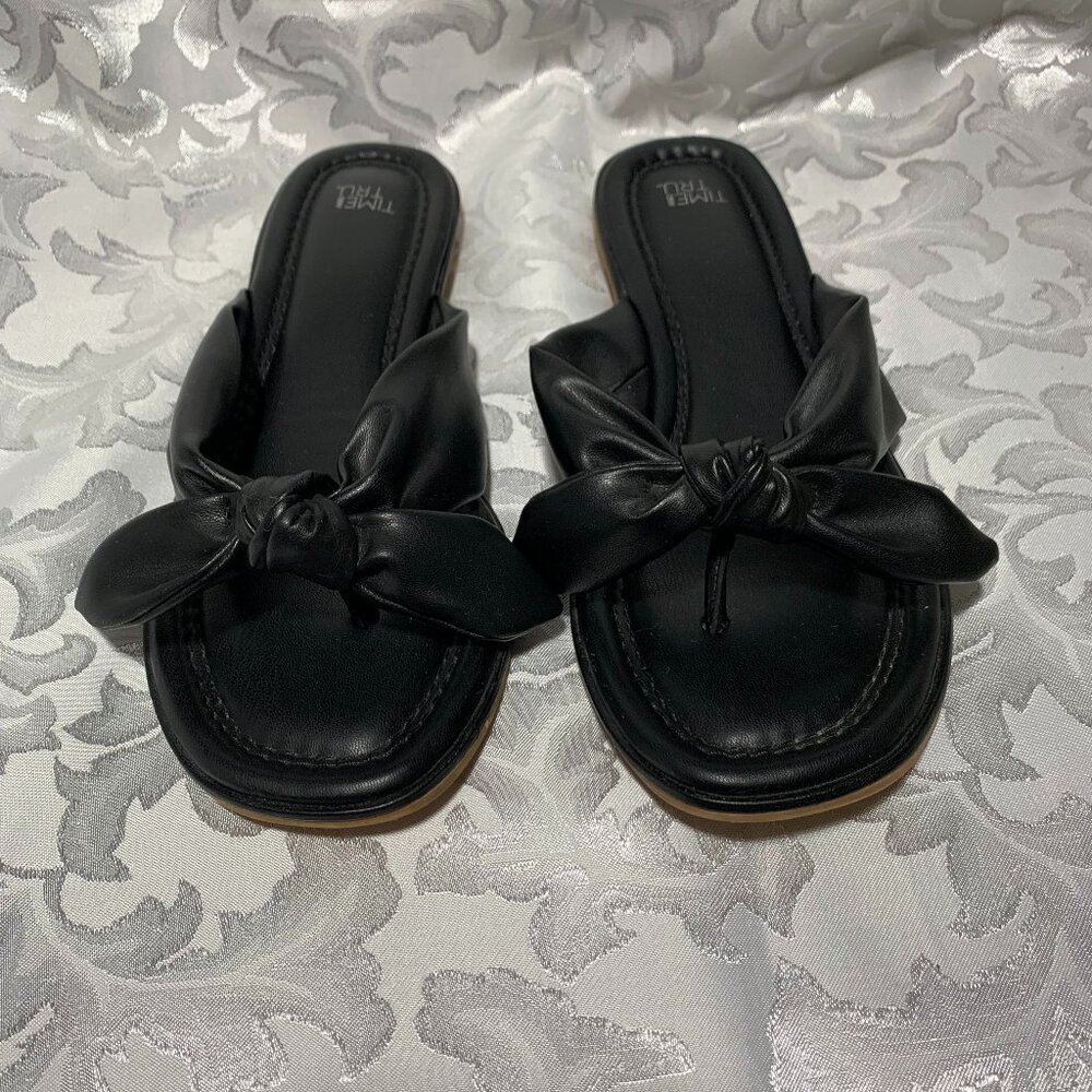 Time and Tru Women's Black Sandals, Size 10W